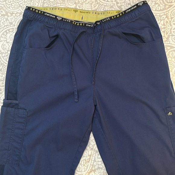 Cherokee Luxe Sport Scrub SET Navy Medium - Picture 4 of 7